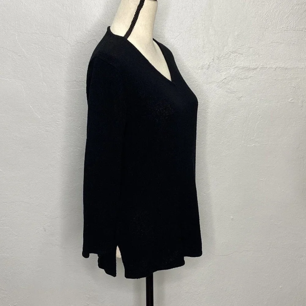 Chico's Design Women’s Sz 1 (S) Black V-Neck Ashley Pullover Knit Sweater NWT - Picture 4 of 10